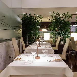 Otel Western Universo, Roma